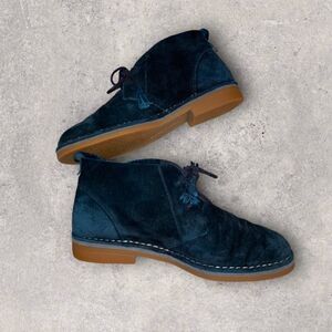 𝅺: : LIKE NEW HUSH PUPPIES Suede Ankle Boots with Tassel Laces : :